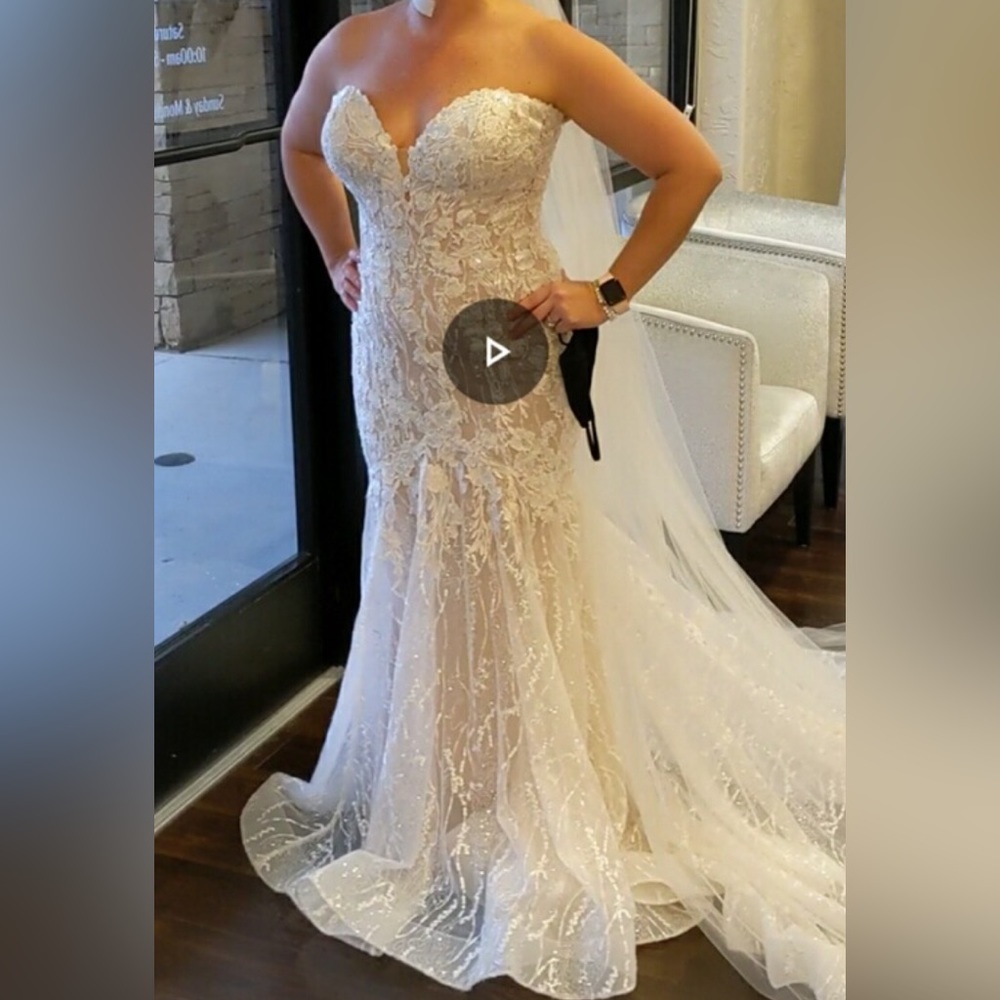Allure Couture 2020 C563 wedding dress / bridal gown